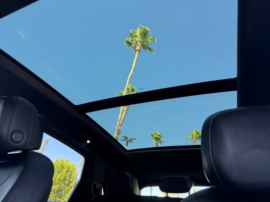 Used 2020 Porsche Cayenne AWD/4WD image 2