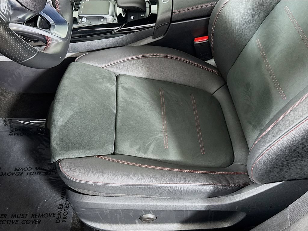 Used 2023 Mercedes-Benz CLA 35 AMG 4MATIC image 22
