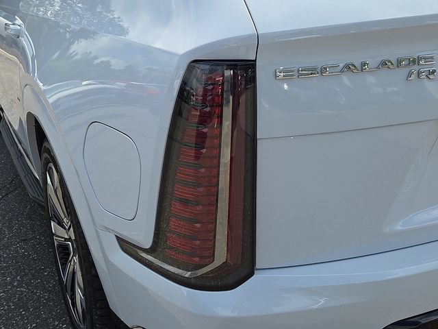Certified 2026 Cadillac Escalade IQ Luxury 2 AWD/4WD image 10