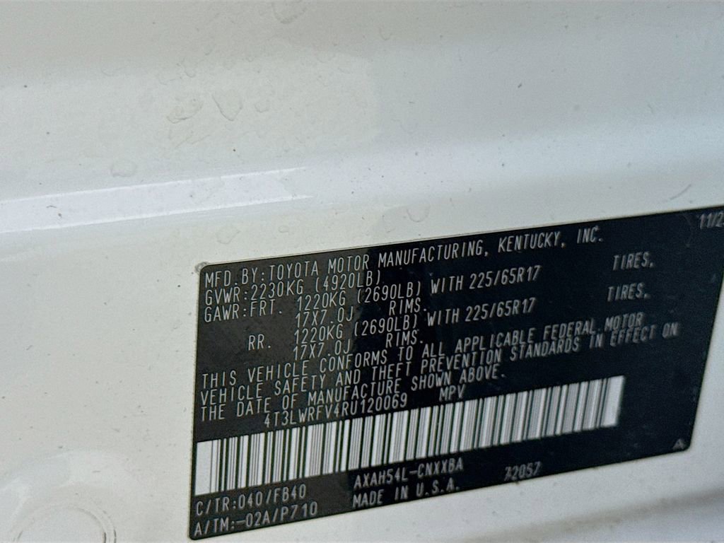 Certified 2024 Toyota RAV4 LE image 31