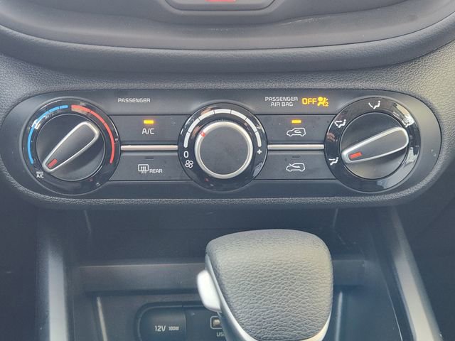 Used 2025 Kia Soul LX FWD image 18