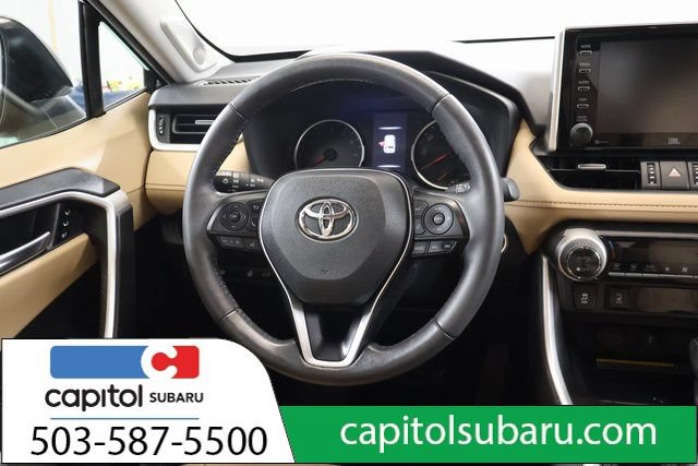 Used 2021 Toyota RAV4 XLE Premium AWD/4WD image 17