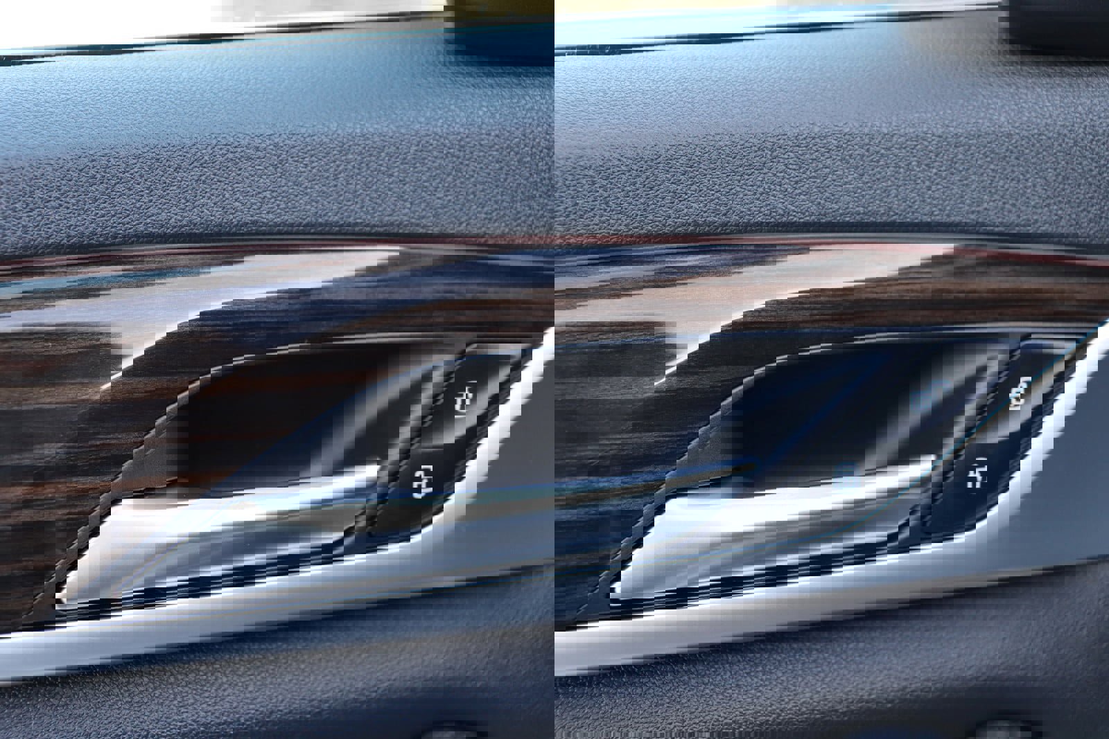 Used 2020 BMW 530i xDrive image 24