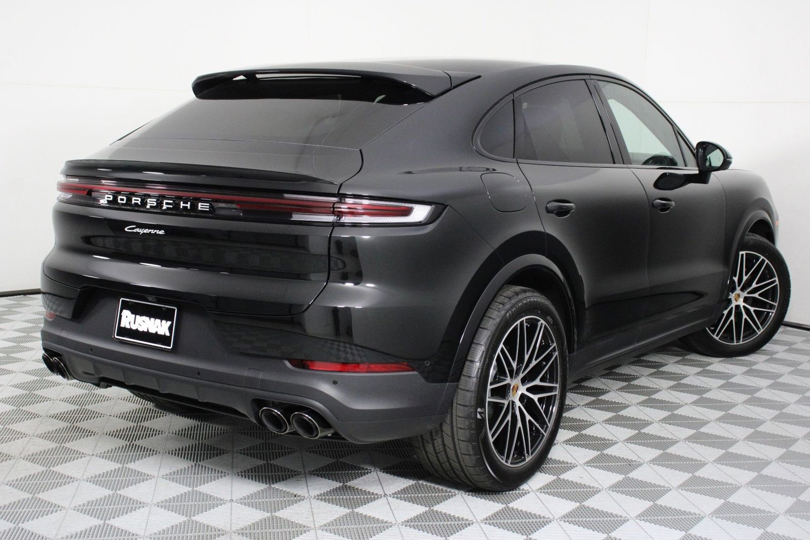 New 2026 Porsche Cayenne Coupe AWD/4WD image 7