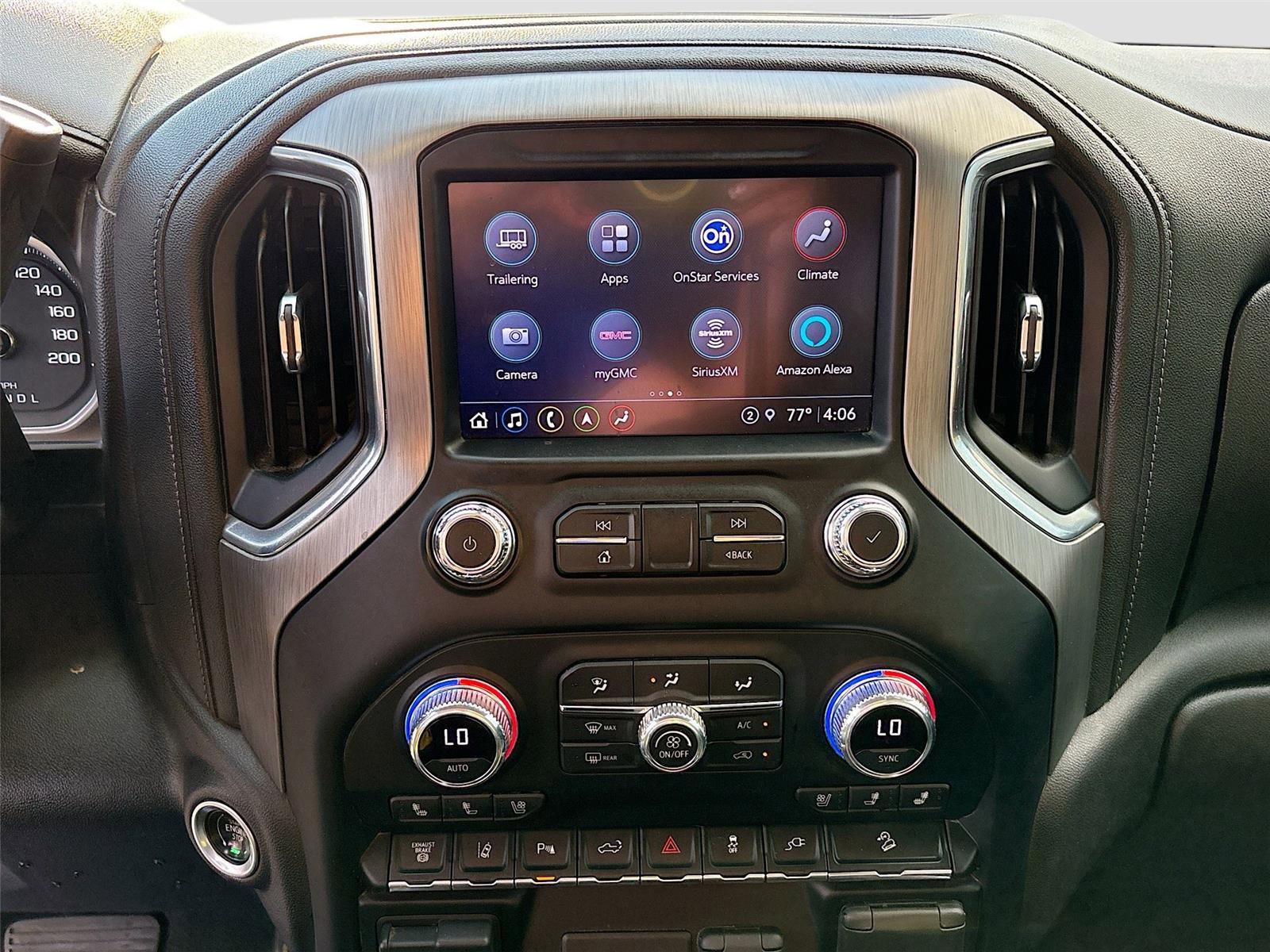 Used 2021 GMC Sierra 3500 Denali w/ Denali Ultimate Package image 16