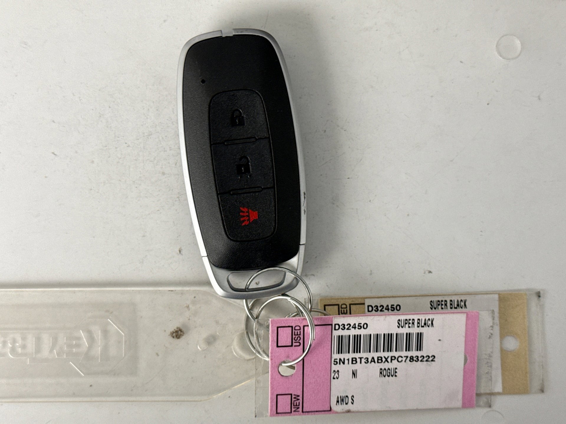 Used 2023 Nissan Rogue S AWD/4WD image 19