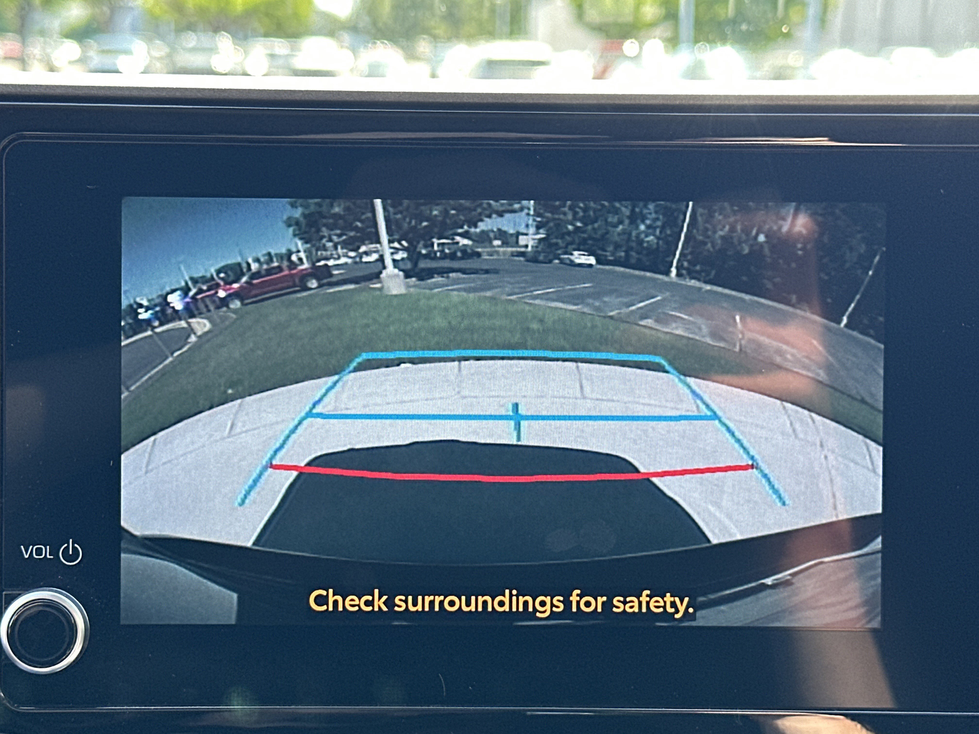Used 2023 Toyota Highlander L FWD image 25