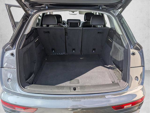 Used 2021 Audi Q5 2.0T Premium Plus w/ Premium Plus Package AWD/4WD image 6