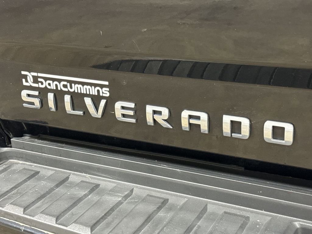 Used 2018 Chevrolet Silverado 2500 LT w/ Midnight Edition image 25