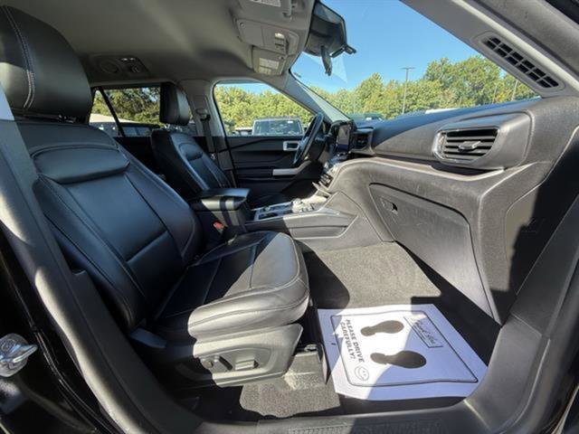 Certified 2021 Ford Explorer XLT w/ Equipment Group 202A image 28