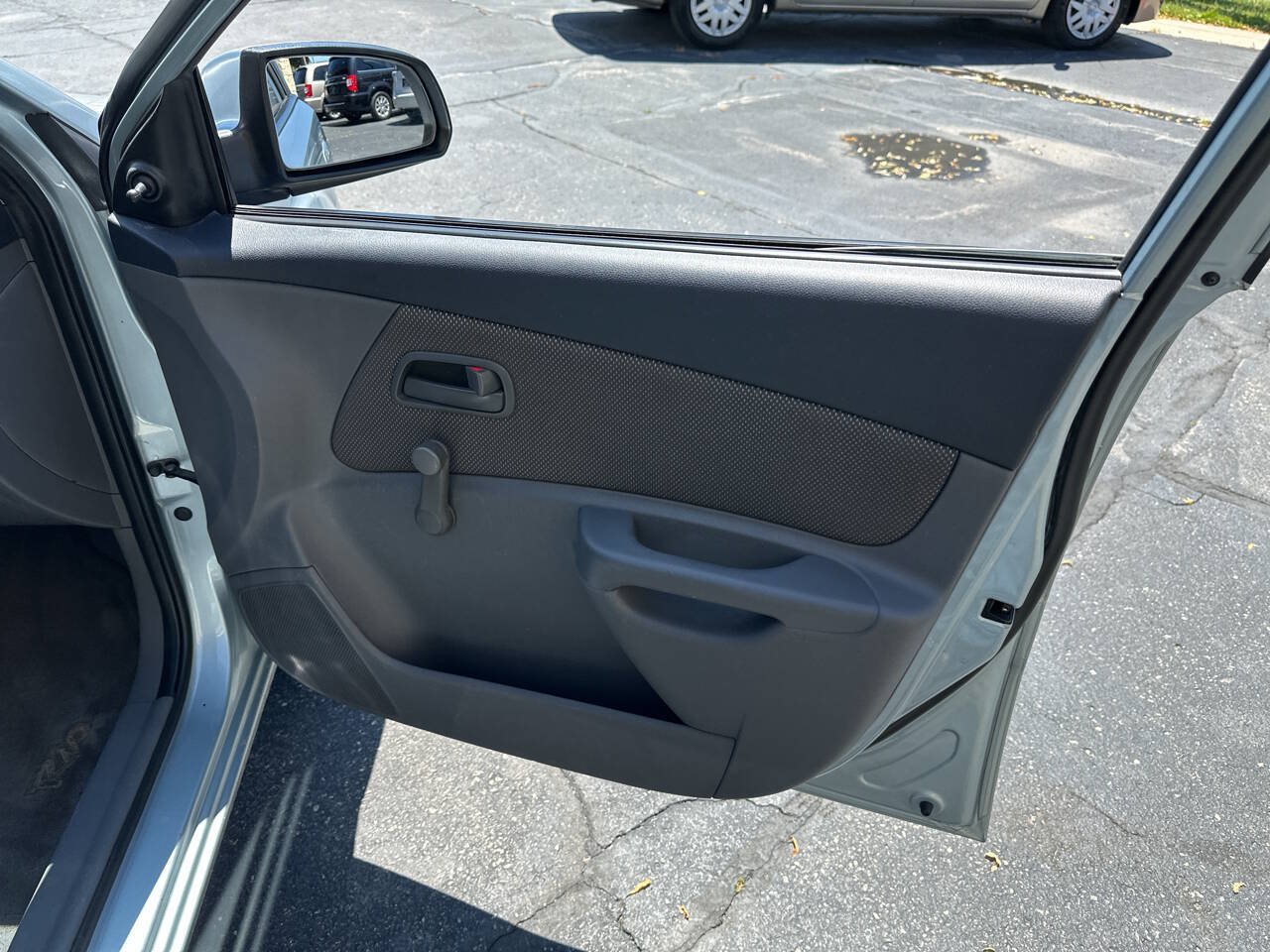 Used 2007 Kia Rio LX FWD image 12