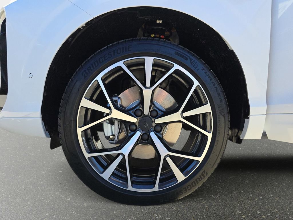 New 2026 Audi Q3 quattro 2.0T AWD/4WD image 33