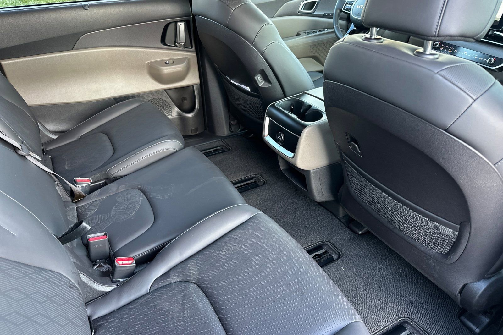 Certified 2026 Kia Carnival EX image 20