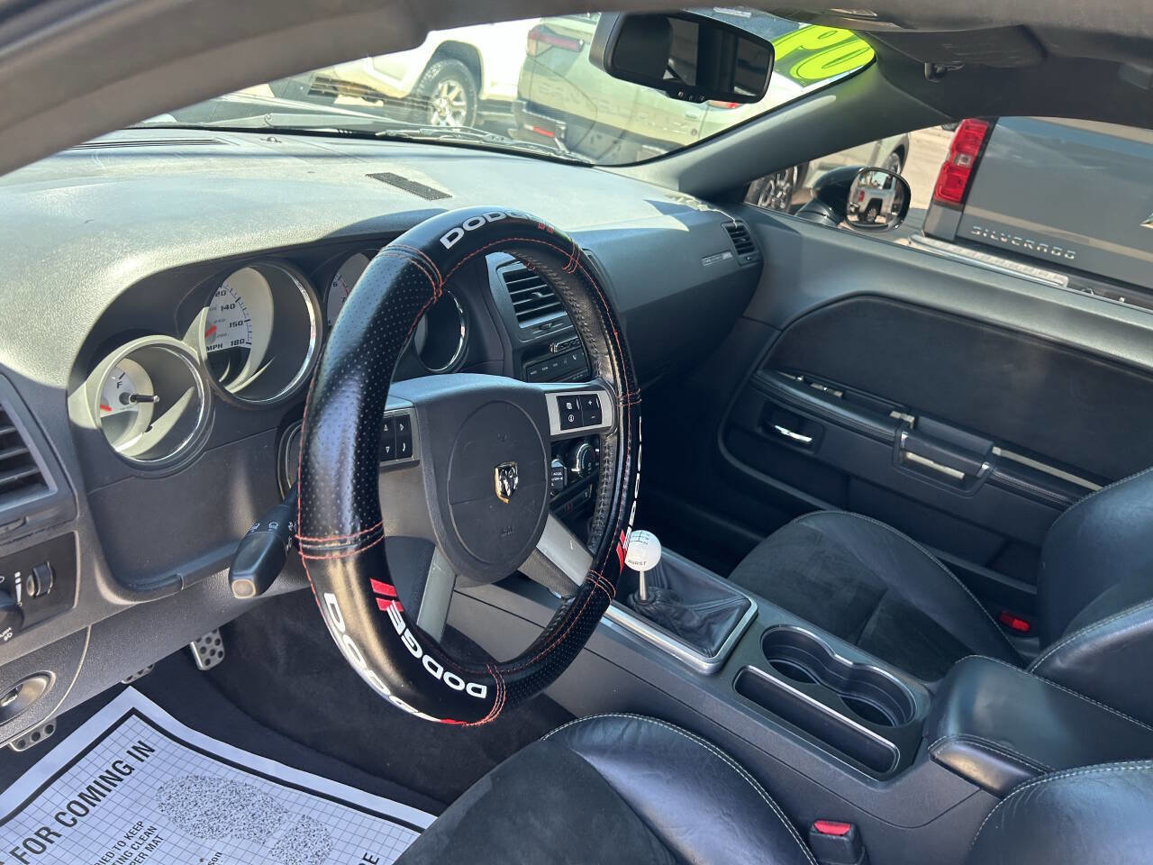 Used 2009 Dodge Challenger SRT8 w/ SRT Option Group II RWD image 10
