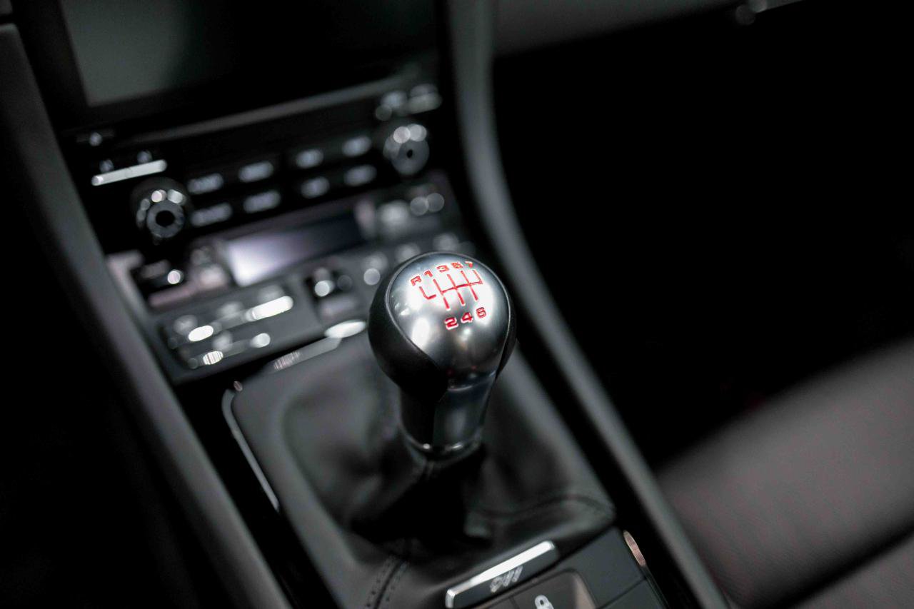 Used 2018 Porsche 911 Carrera T RWD image 4
