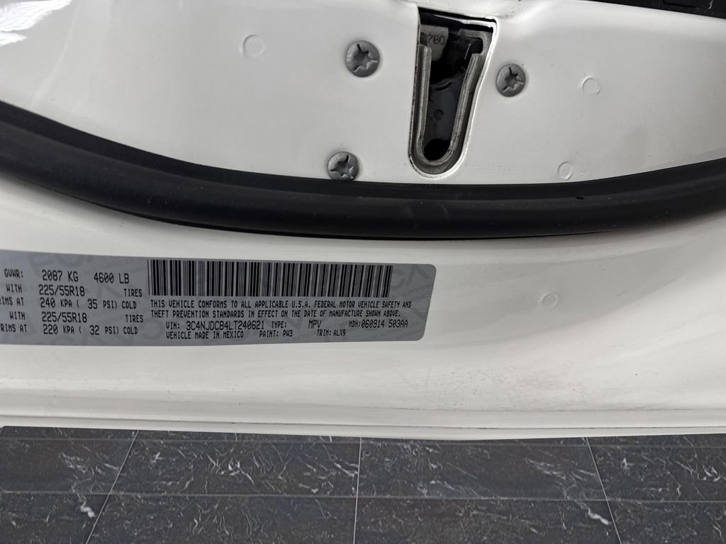 Used 2020 Jeep Compass Limited image 38