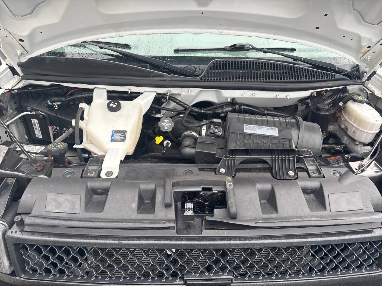 Used 2020 Chevrolet Express 2500 2500 3dr Extended Cargo Van w/ Safety Package image 16