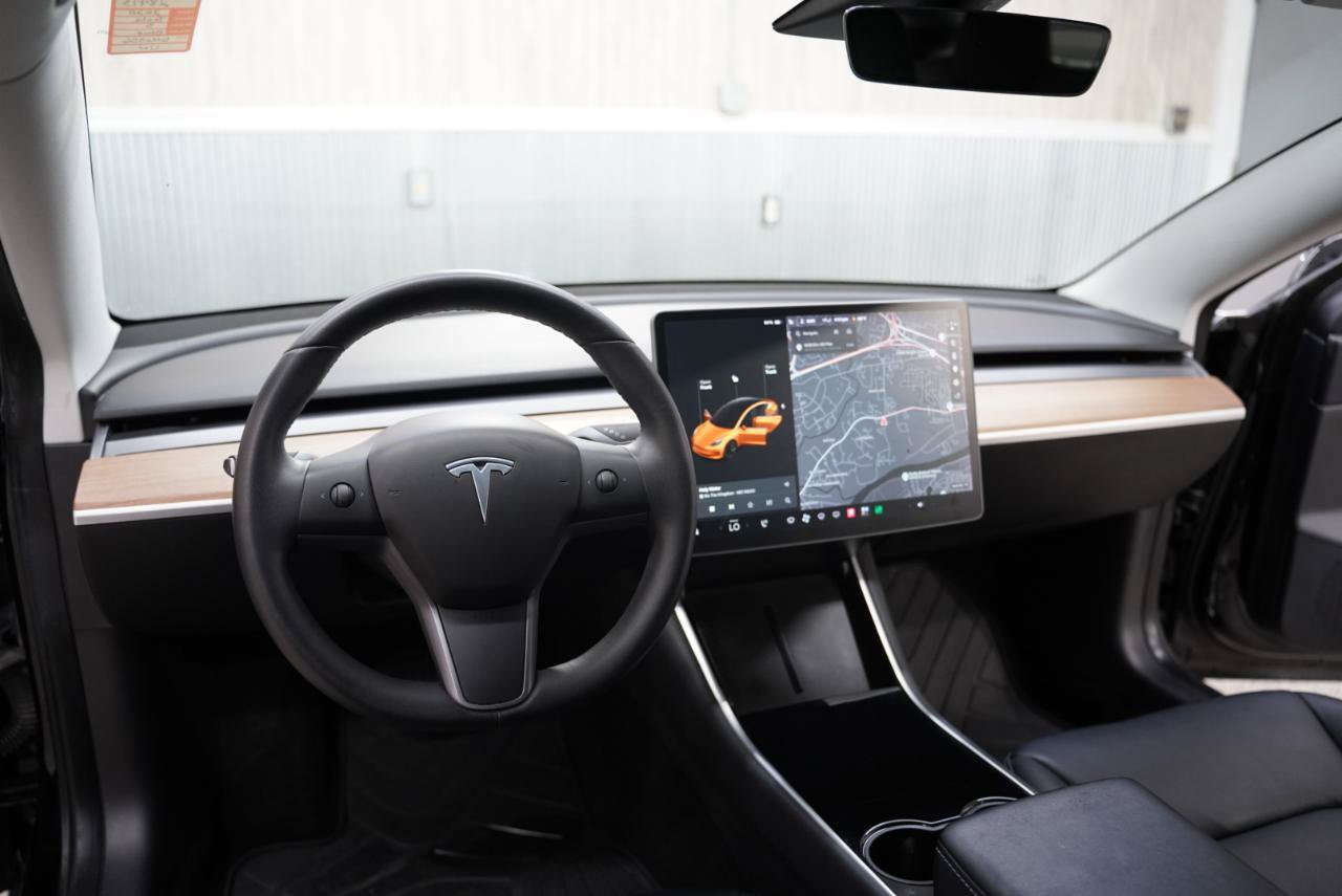 Used 2020 Tesla Model 3 Standard Range Plus RWD image 11