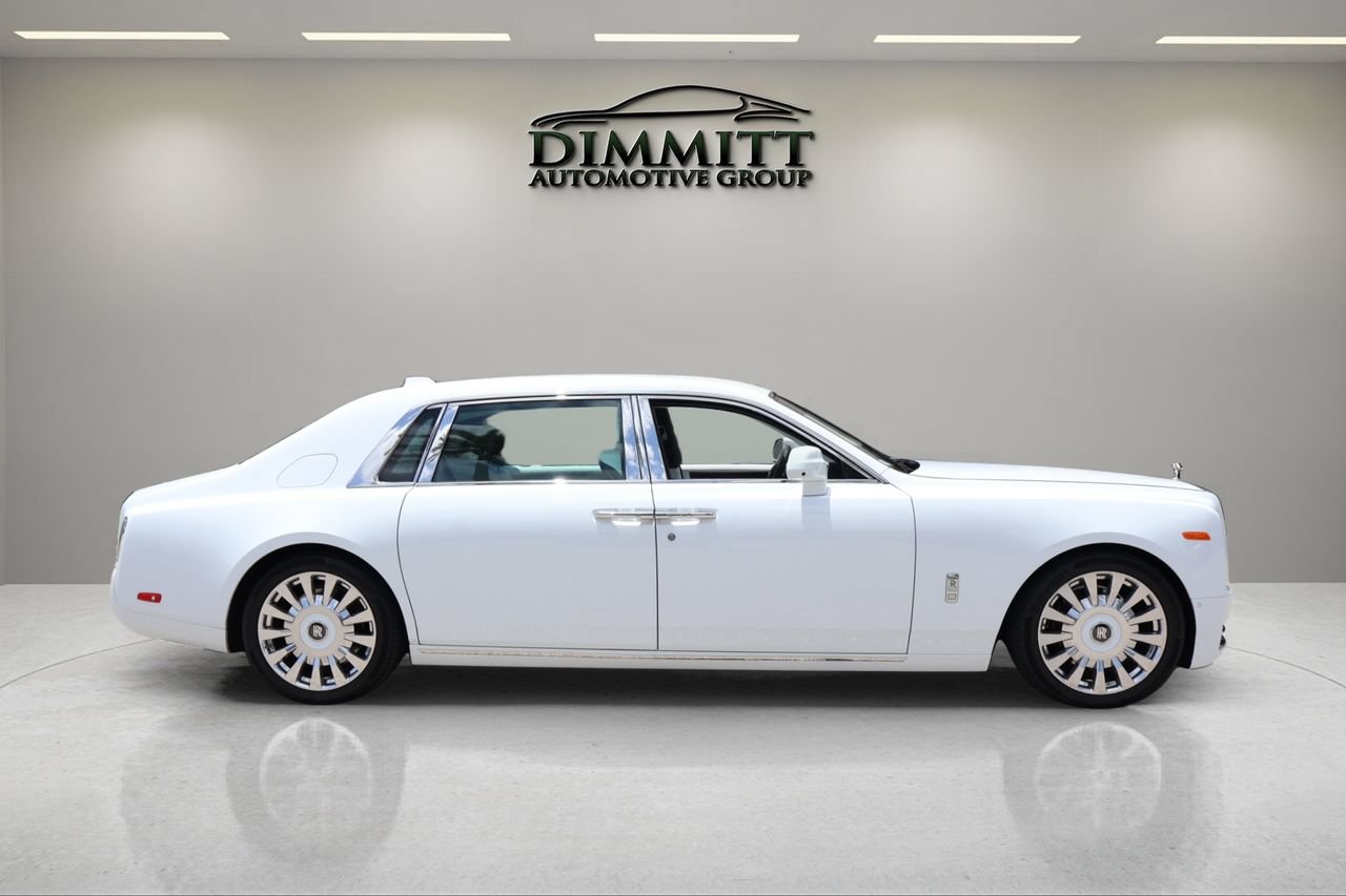 Certified 2023 Rolls-Royce Phantom Extended Wheelbase w/ Leather Finishing Pack RWD image 7