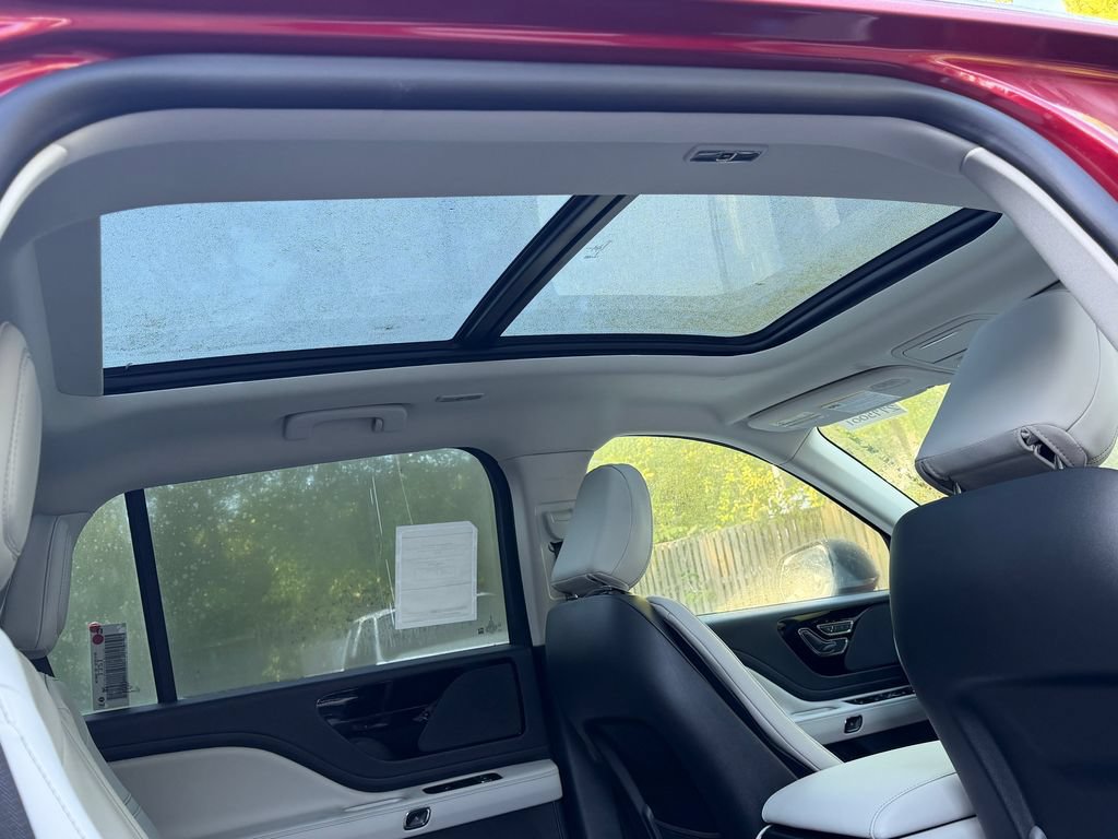 New 2027 Lincoln Aviator AWD image 10