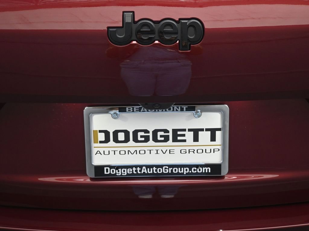 New 2025 Jeep Grand Cherokee L Limited w/ Luxury Tech Group II image 25