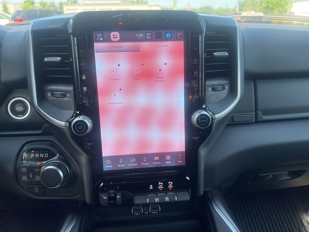 New 2026 RAM 1500 4x4 Crew Cab image 38