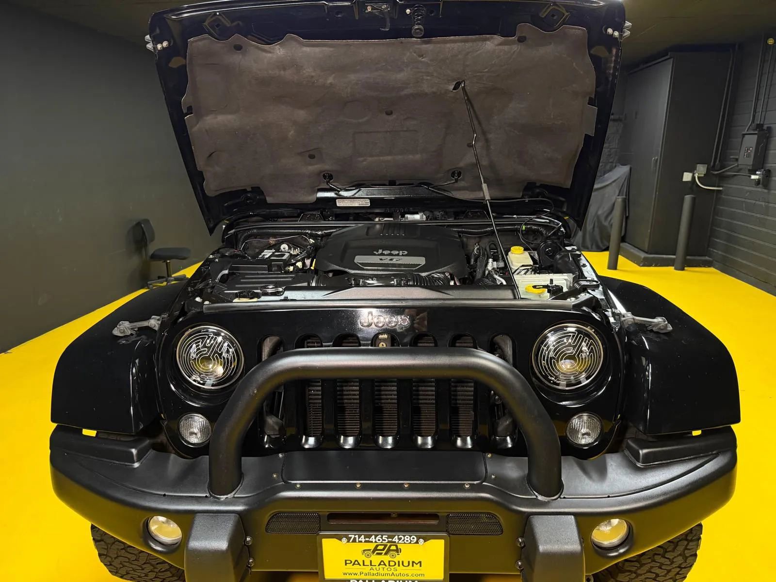 Used 2014 Jeep Wrangler Sahara w/ Connectivity Group image 38