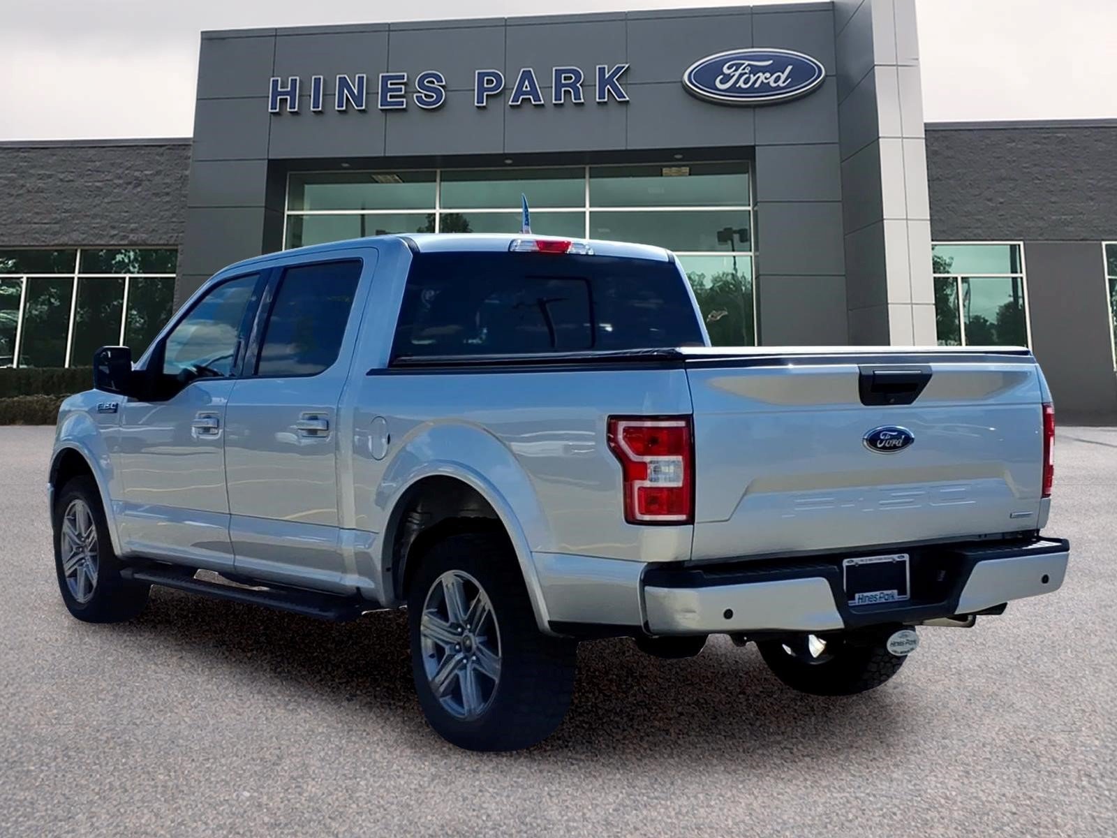 Used 2019 Ford F150 XLT w/ Equipment Group 302A Luxury AWD/4WD image 5