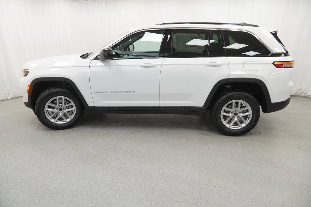 New 2026 Jeep Grand Cherokee Laredo X AWD/4WD image 14