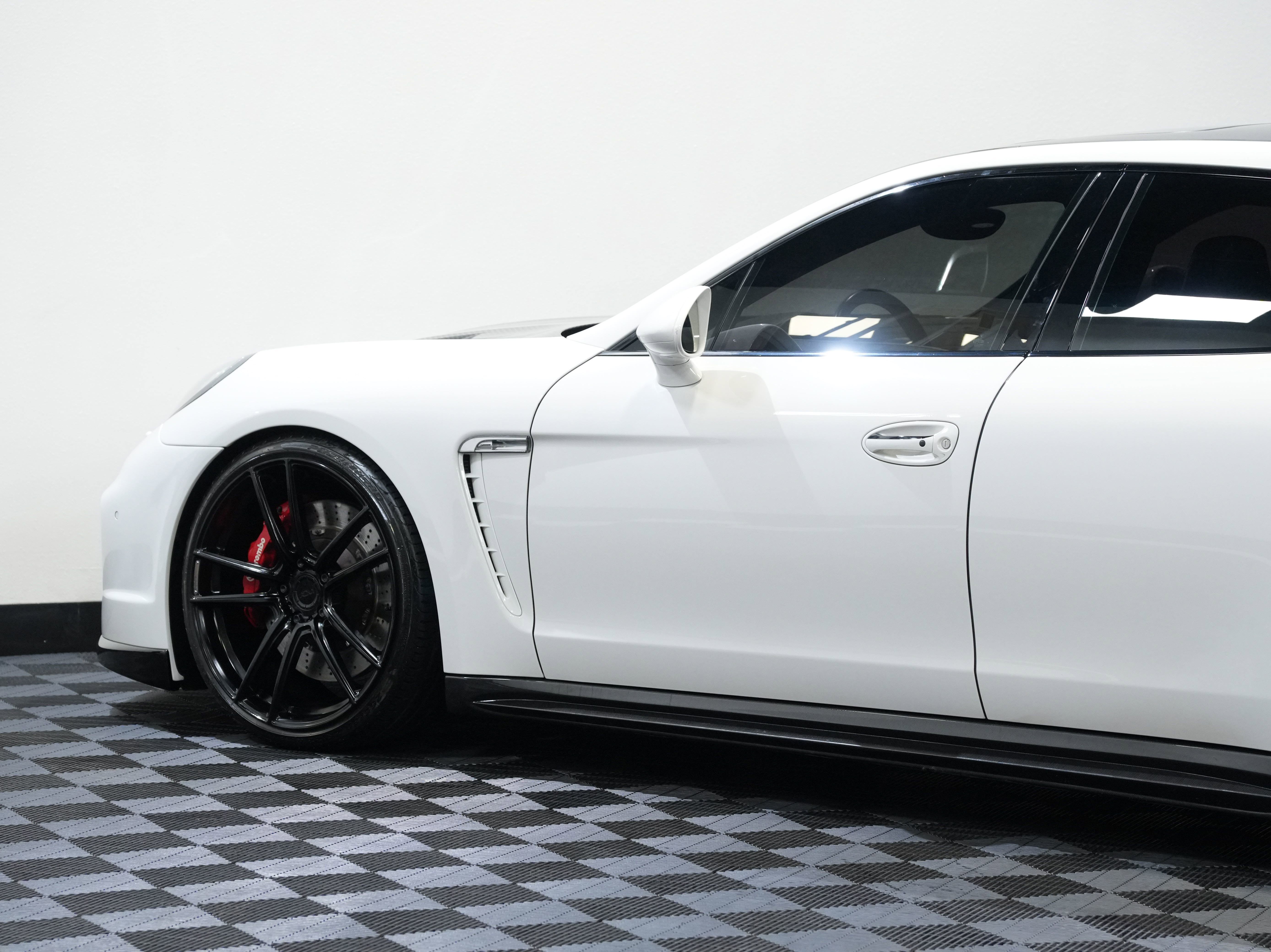 Used 2012 Porsche Panamera AWD/4WD image 21