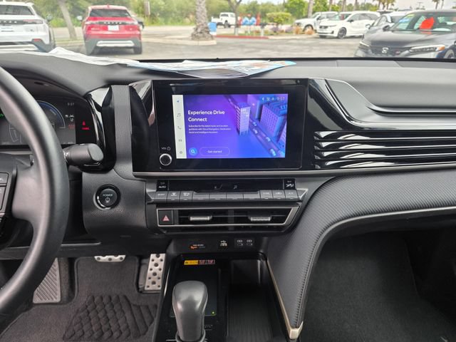 Used 2025 Toyota Camry SE FWD image 23