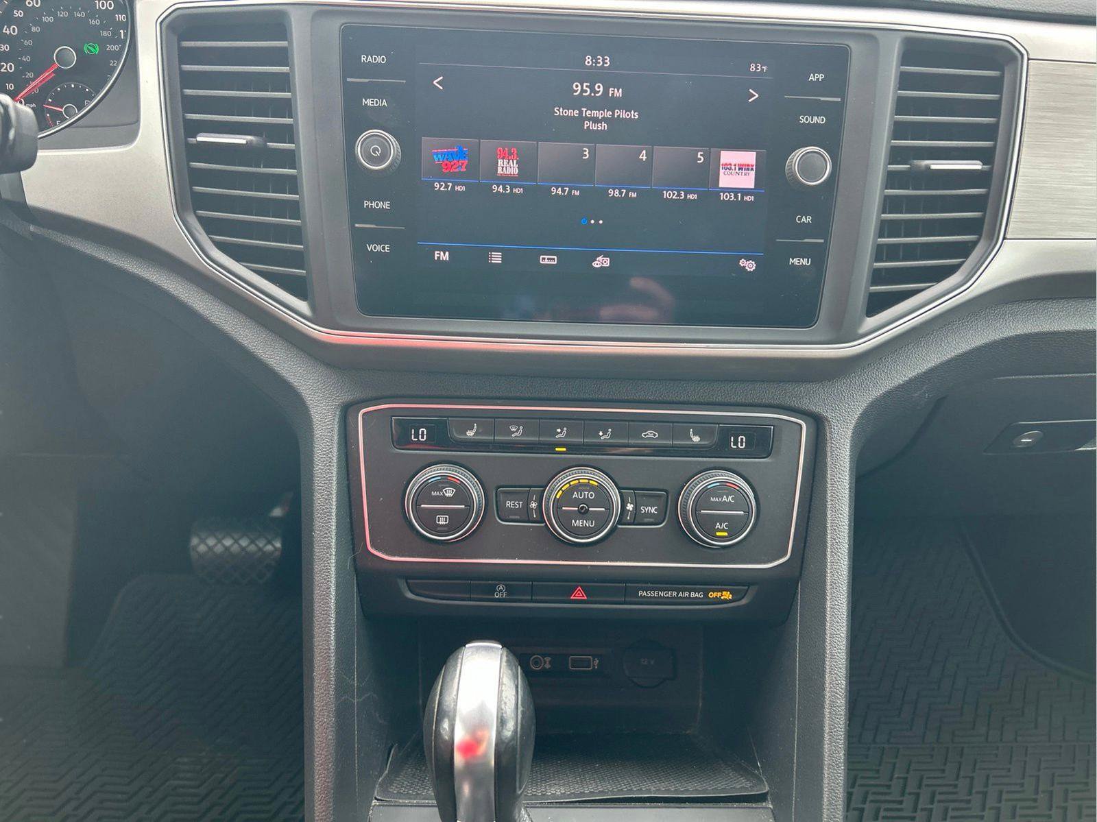 Used 2019 Volkswagen Atlas SE w/ Towing Package FWD image 17