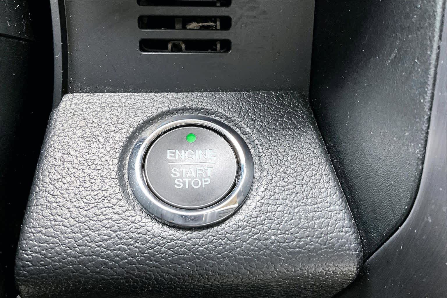 Used 2019 Ford Expedition Platinum image 32