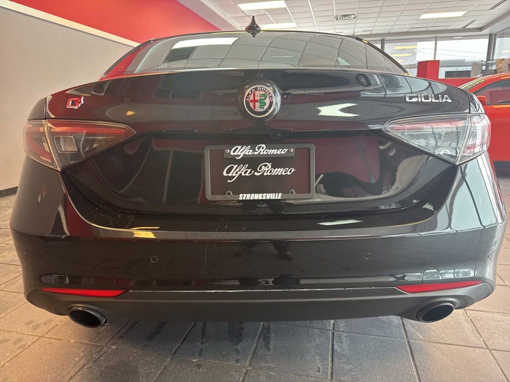 Used 2024 Alfa Romeo Giulia Ti w/ Active Assist Plus Package image 15