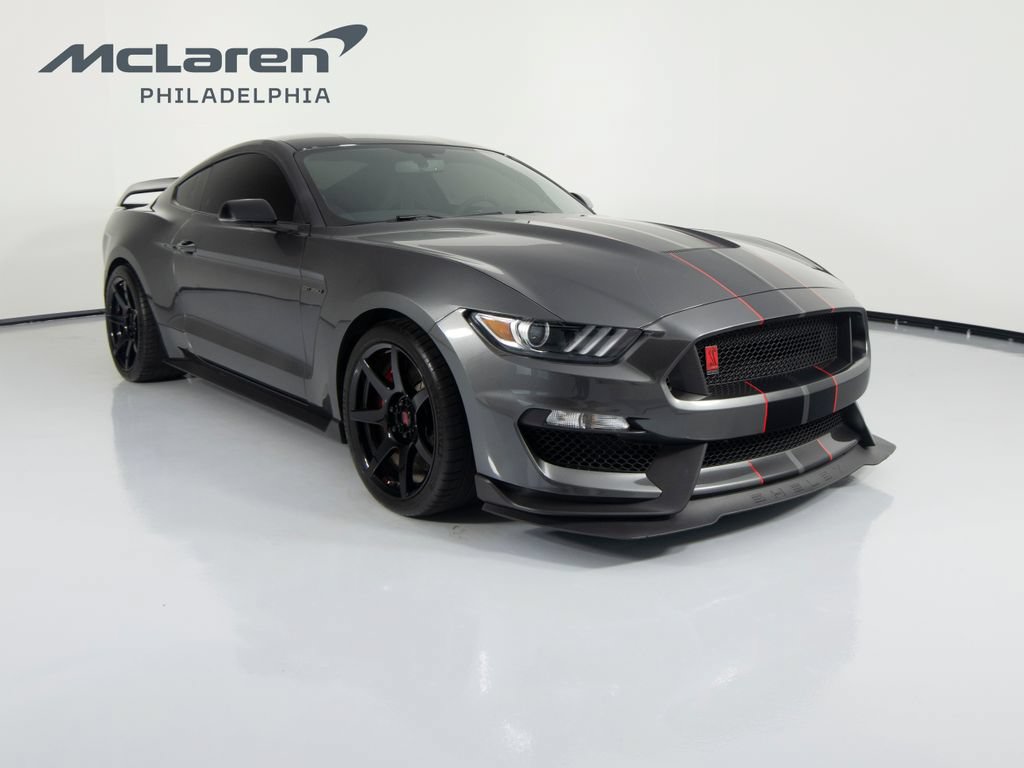 Used 2020 Ford Mustang Shelby GT350R w/ GT350R Equipment Group 920A RWD image 3