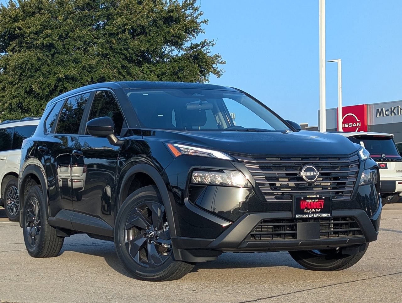 New 2026 Nissan Rogue SV FWD image 2