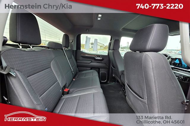 Used 2023 Chevrolet Silverado 1500 LT AWD/4WD image 28