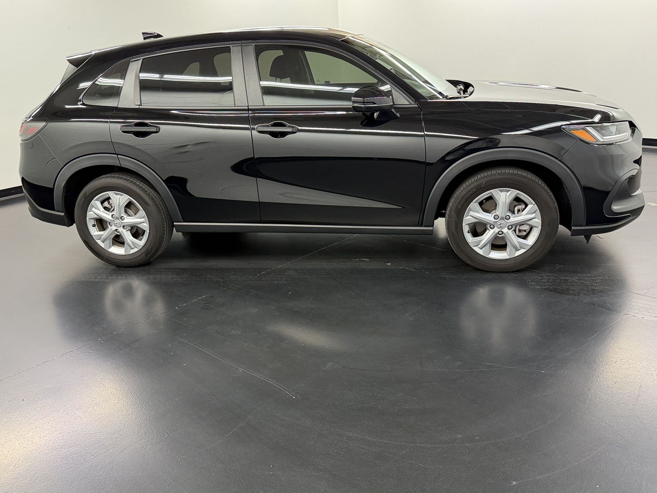 Certified 2024 Honda HR-V LX image 8