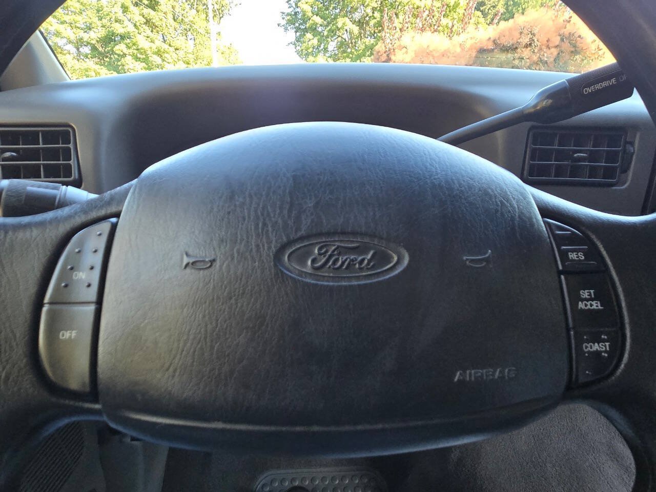 Used 2001 Ford F250 XLT AWD/4WD image 21