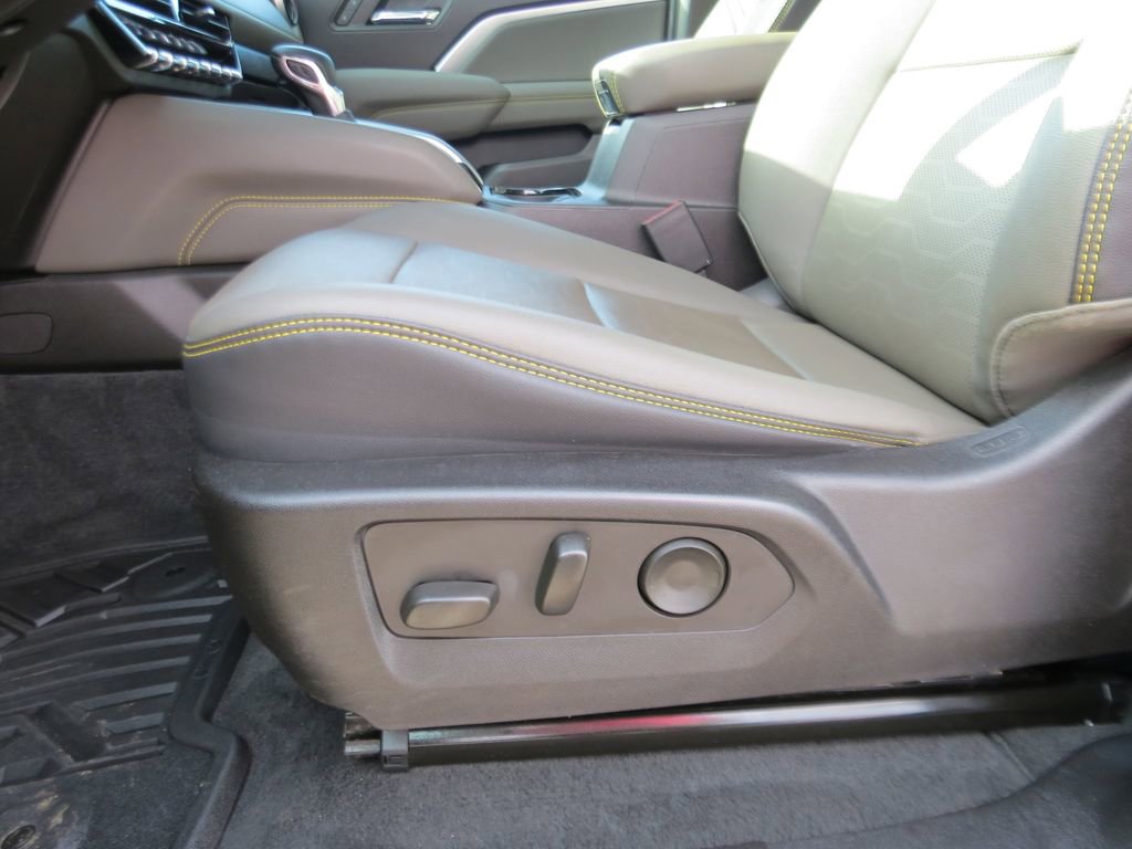 Certified 2023 Chevrolet Colorado ZR2 w/ ZR2 Convenience Package III image 21