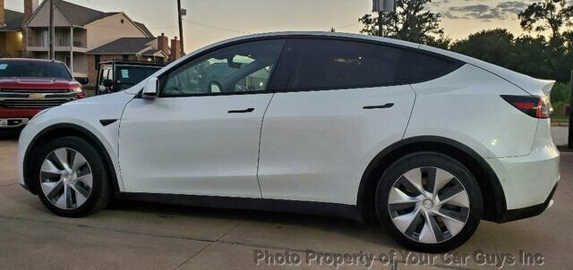 Used 2021 Tesla Model Y Long Range image 22