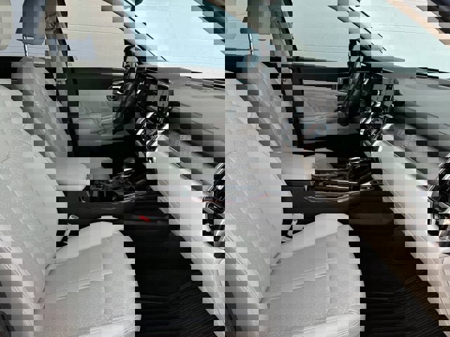 Used 2023 Kia Sorento SX image 22