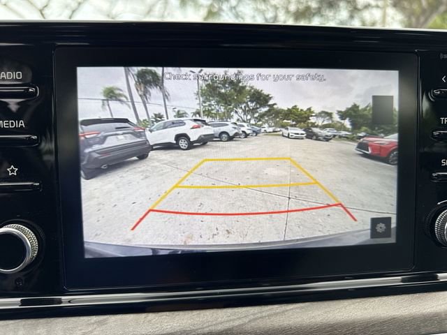 Used 2021 Kia K5 EX image 17