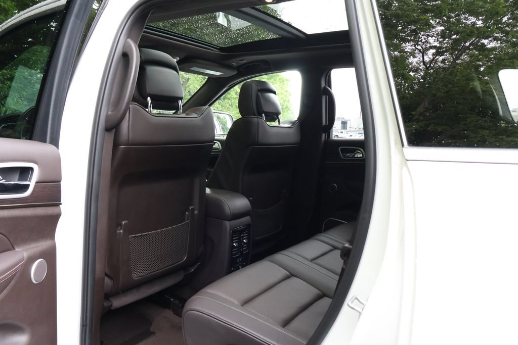 Used 2018 Jeep Grand Cherokee Summit w/ Platinum Series Group AWD/4WD image 46