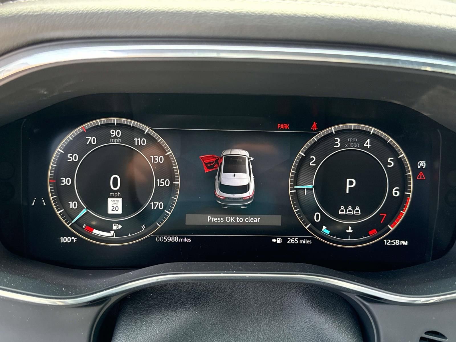 Used 2025 Jaguar F-PACE R-Dynamic S image 23