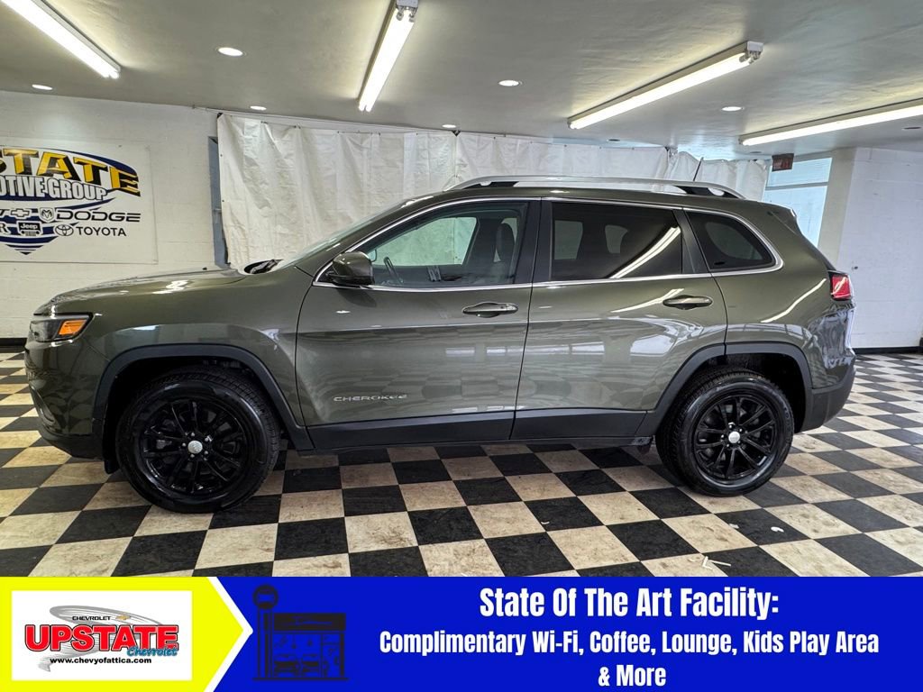 Used 2021 Jeep Cherokee Latitude Lux image 3