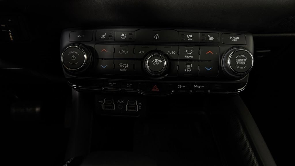 Used 2023 Dodge Durango R/T AWD/4WD image 26