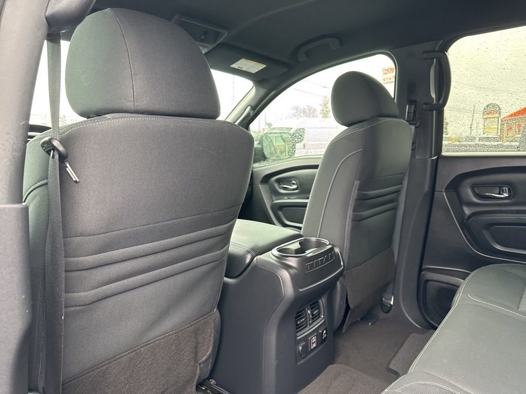 Used 2019 Nissan Titan SV w/ SV Convenience Package image 27