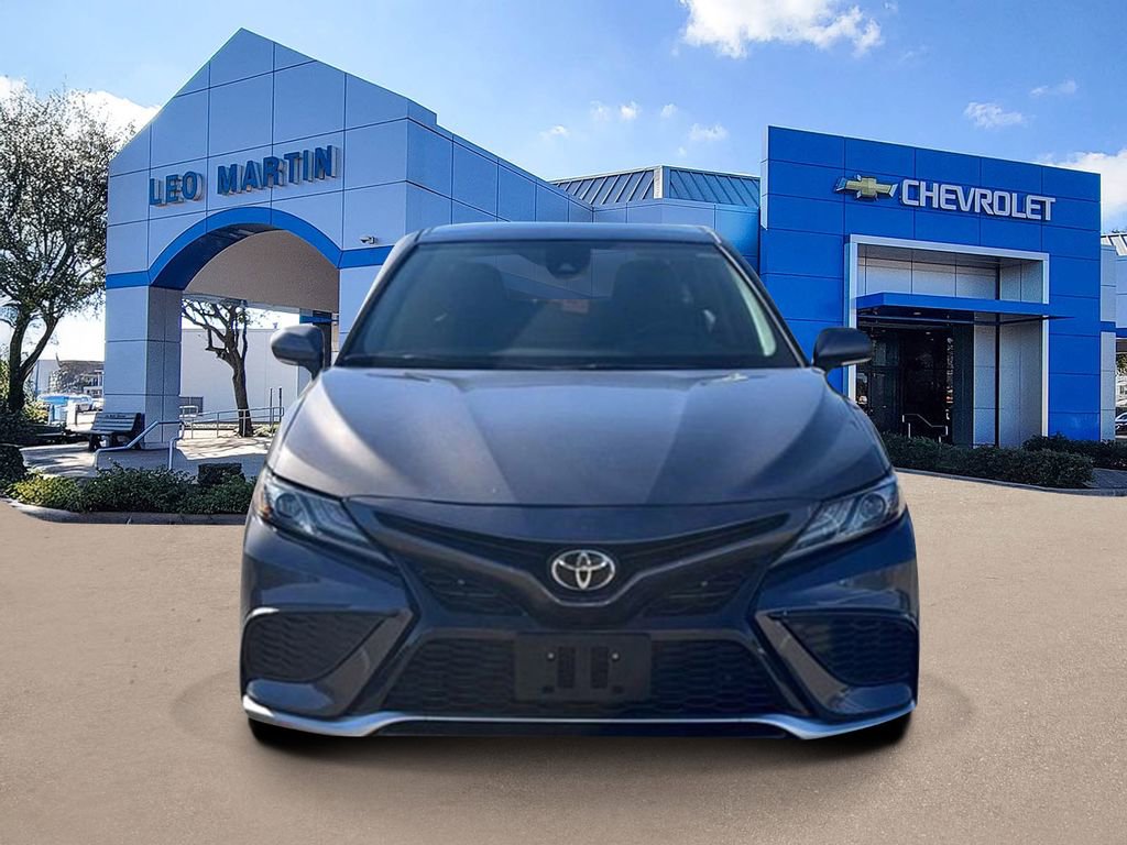 Used 2021 Toyota Camry XSE image 2