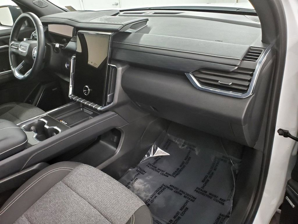 Used 2025 GMC Acadia Elevation image 11